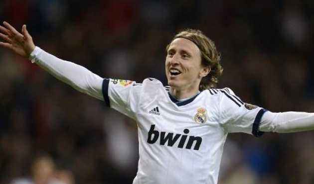 VCTCN：Shr1mp火力全开猎枭统治战局，AG击败狼队拿下首胜